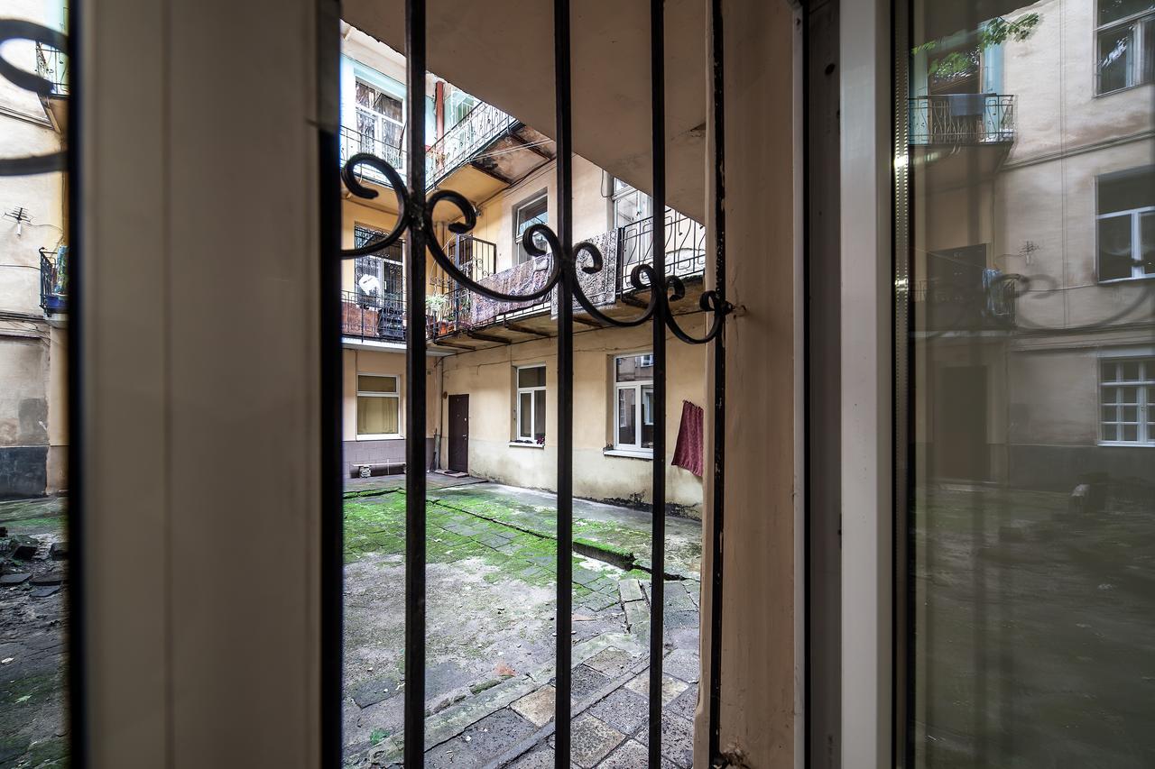 Apartment On Rustaveli Lviv Ngoại thất bức ảnh